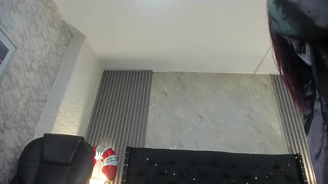 camila  bouzas online show from December 16, 7:52 pm