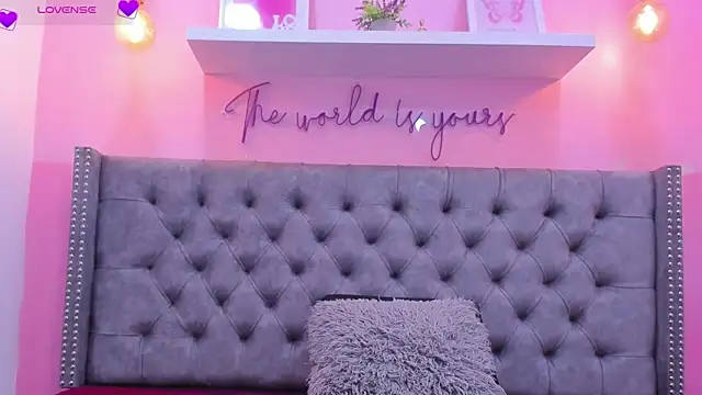 Sophiia 77 online show from April 30, 8:26 pm