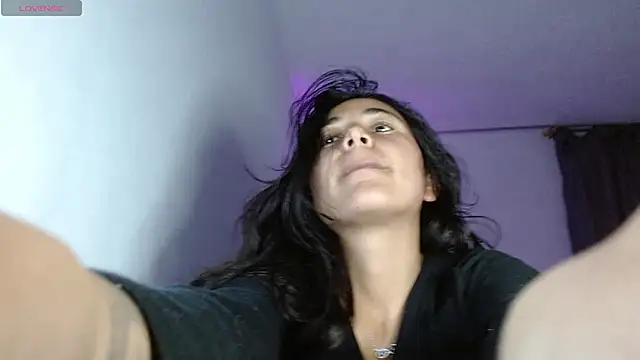 Snapshot of naomy_rain chatting on October 22, 10:53 pm naomy rain online show from October 22, 10:53 pm