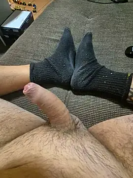 Snapshot of michindm chatting on December 1, 6:51 am michindm online show from December 1, 6:51 am