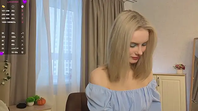 Snapshot of Sunshine_agata chatting on November 9, 5:17 am Sunshine agata online show from November 9, 5:17 am