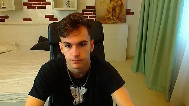 BradyFlint online show from October 28, 6:06 am