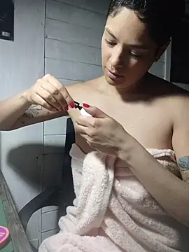 Snapshot of Natimiau chatting on November 18, 5:28 pm Natimiau online show from November 18, 5:28 pm