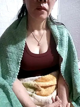 tabby-cat11 online show from December 19, 9:22 pm