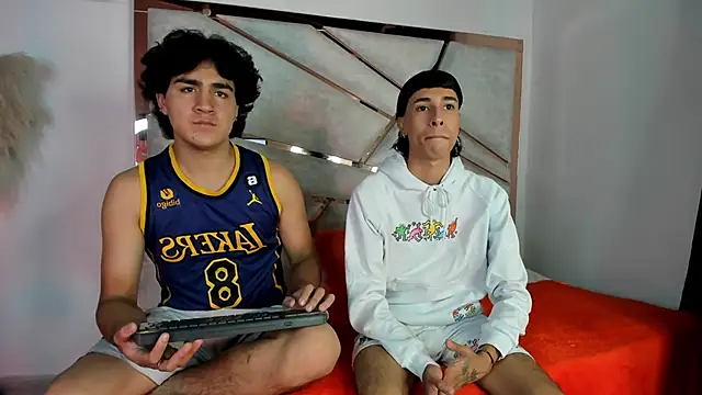 Snapshot of Kairos_xx chatting on October 18, 7:36 pm Kairos xx online show from October 18, 7:36 pm