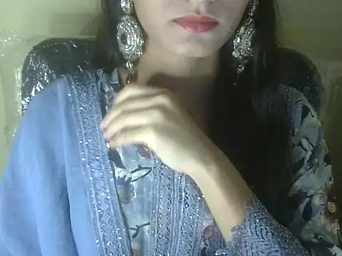 Snapshot of Shezi_N chatting on December 1, 10:20 am Shezi N online show from December 1, 10:20 am