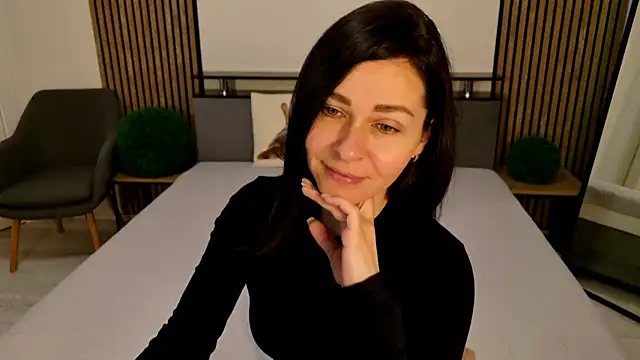 DitaNoir online show from April 29, 6:06 am