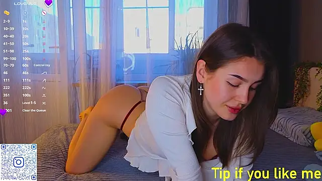 TinyMollys online show from March 12, 2:12 pm