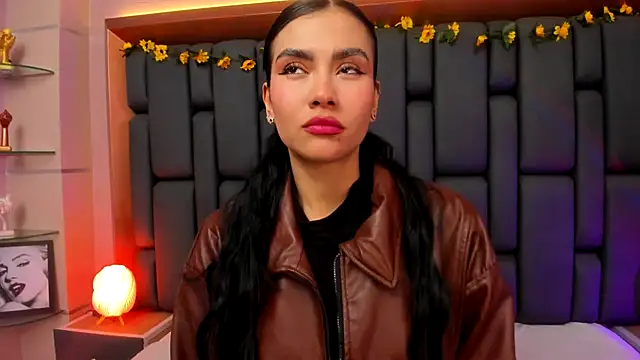 Snapshot of TanyaBello chatting on November 22, 1:43 pm TanyaBello online show from November 22, 1:43 pm