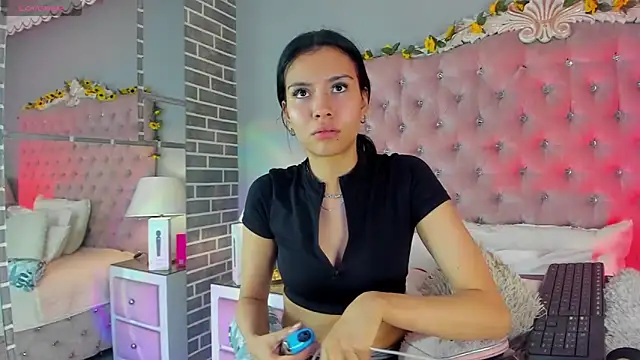 TanyaBello online show from April 23, 10:45 pm