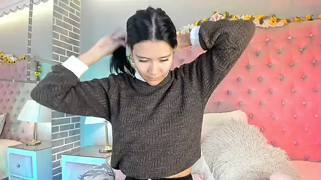 TanyaBello online show from May 13, 4:21 am