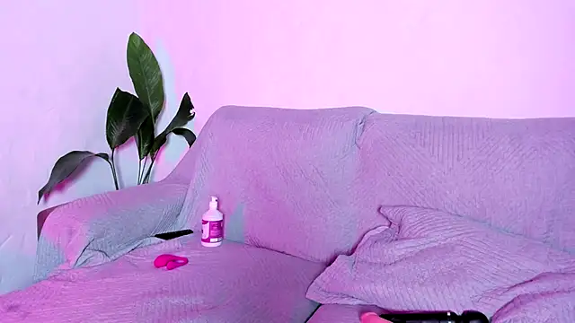 Snapshot of Elli_Chique chatting on December 1, 2:33 pm Elli Chique online show from December 1, 2:33 pm