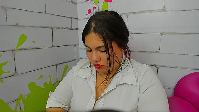 SoftLilyy online show from October 21, 7:31 am