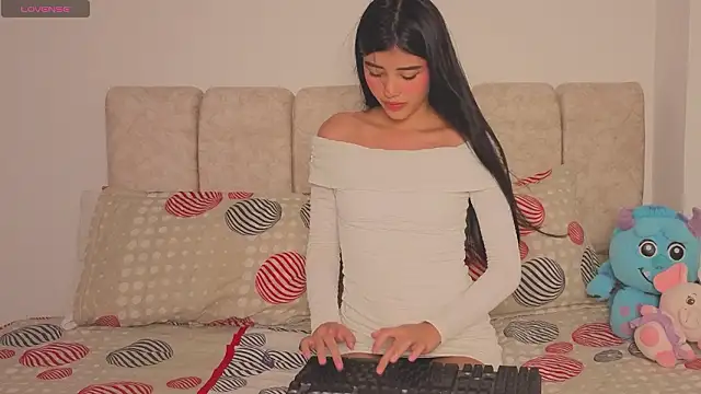 Isa Dolly online show from March 14, 11:54 pm