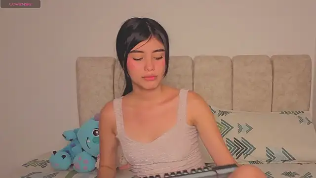 Isa Dolly online show from March 18, 1:09 am