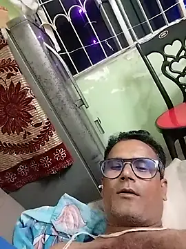 Snapshot of sanu3286 chatting on October 17, 5:59 pm sanu3286 online show from October 17, 5:59 pm