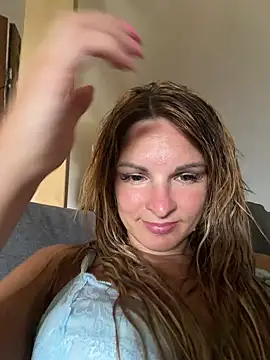 kinkysarahx online show from July 23, 11:08 am