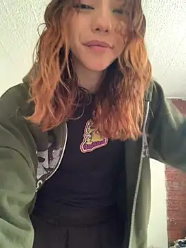 MiaaCute- online show from March 17, 8:45 pm