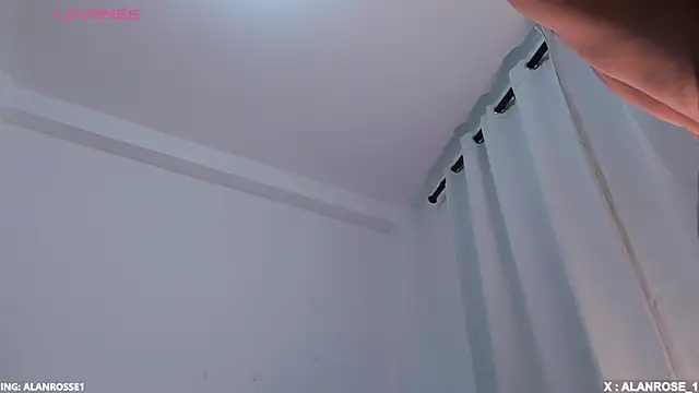 AlanRose01 online show from October 18, 9:59 pm