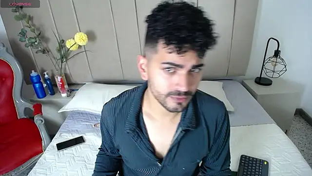 Eros Kai online show from October 31, 3:51 am