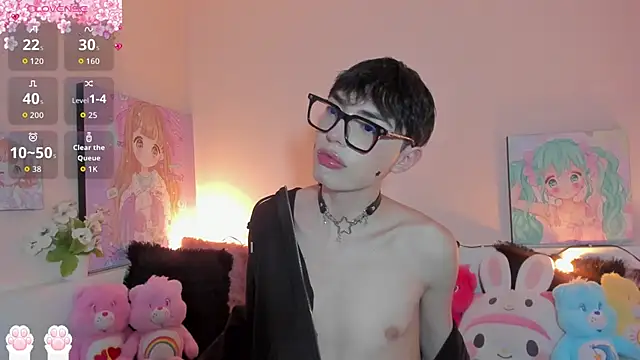 Strawberry Kitty  online show from March 16, 3:01 am