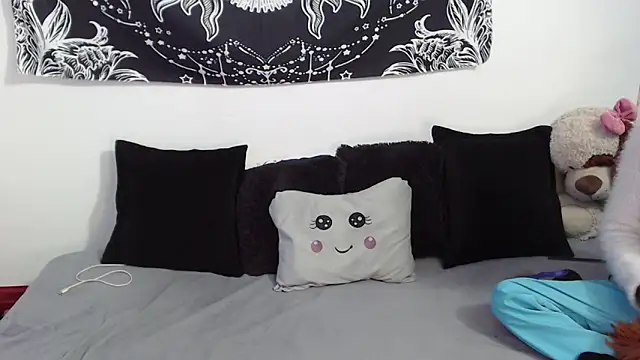 emily n abby online show from November 21, 2:27 pm