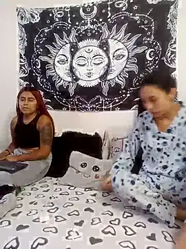 emily n abby online show from February 10, 2:10 pm