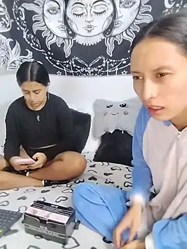 Snapshot of emily_n_abby chatting on May 22, 2:12 pm emily n abby online show from May 22, 2:12 pm