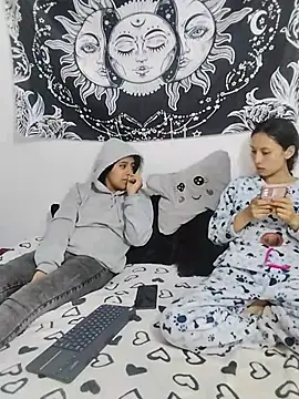 Snapshot of emily_n_abby chatting on June 5, 1:50 pm emily n abby online show from June 5, 1:50 pm