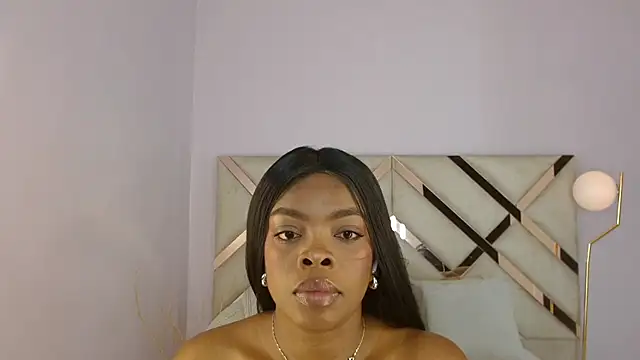 Maiacharris  online show from June 12, 12:15 pm
