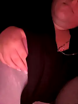 Snapshot of curvygirrlll chatting on October 23, 8:51 pm curvygirrlll online show from October 23, 8:51 pm