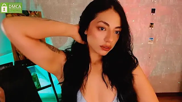 Snapshot of natval6 chatting on February 4, 9:59 am natval6 online show from February 4, 9:59 am