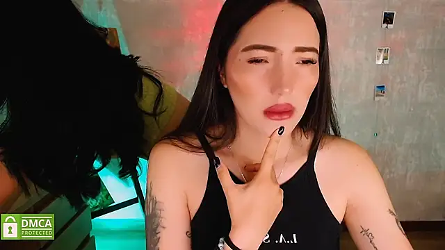 Snapshot of natval6 chatting on February 17, 10:34 am natval6 online show from February 17, 10:34 am