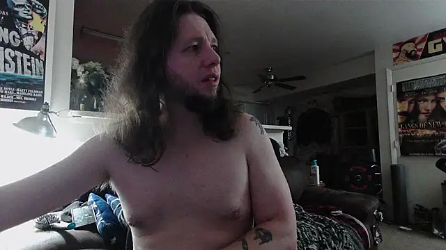 biggerisbetter12 online show from April 29, 11:58 am