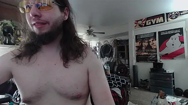 biggerisbetter12 online show from June 10, 7:24 pm
