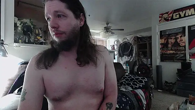 biggerisbetter12 online show from June 14, 7:05 pm