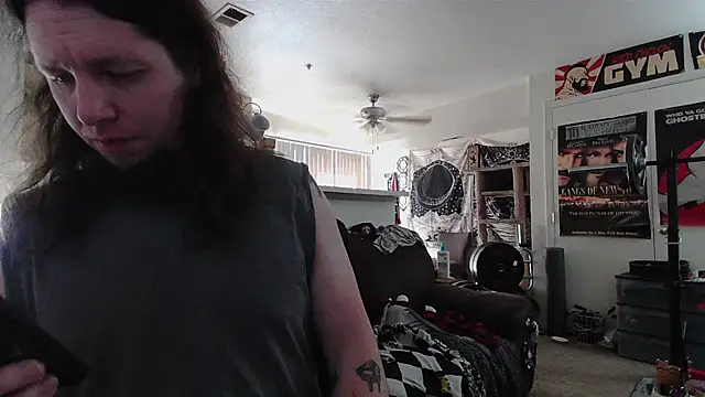 biggerisbetter12 online show from June 23, 3:10 pm