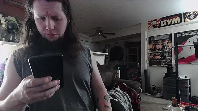 biggerisbetter12 online show from July 6, 10:45 am