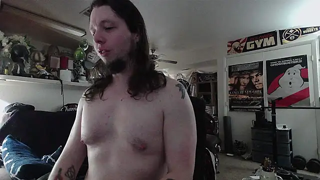 biggerisbetter12 online show from July 19, 5:27 pm