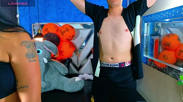 Snapshot of TemptationDual chatting on October 24, 7:32 pm TemptationDual online show from October 24, 7:32 pm