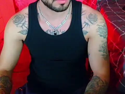 Snapshot of Lucca_Silva chatting on October 17, 3:53 am Lucca Silva online show from October 17, 3:53 am