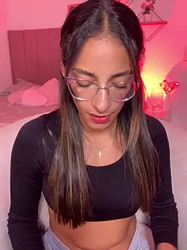 Snapshot of elegant__rouse chatting on May 21, 9:11 pm elegant rouse online show from May 21, 9:11 pm