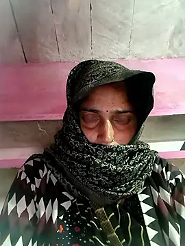 Pooja shre online show from January 9, 2:25 am