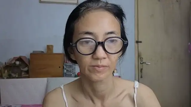princessD077 online show from May 1, 5:06 pm