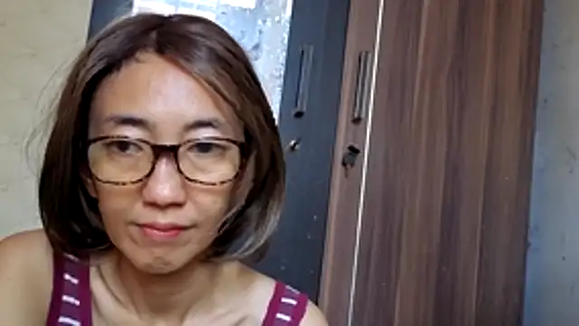 princessD077 online show from August 1, 3:28 am