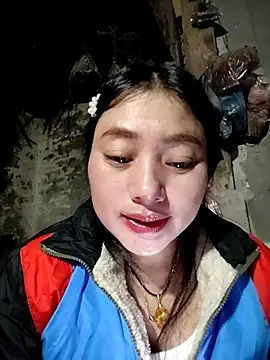 Snapshot of Sinhlinh2020 chatting on November 28, 12:41 pm Sinhlinh2020 online show from November 28, 12:41 pm