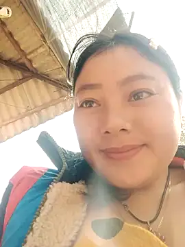 Snapshot of Sinhlinh2020 chatting on December 2, 3:12 am Sinhlinh2020 online show from December 2, 3:12 am