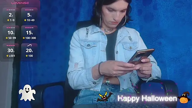 Snapshot of Scarlett_crastrawberry chatting on November 2, 11:29 pm Scarlett crastrawberry online show from November 2, 11:29 pm