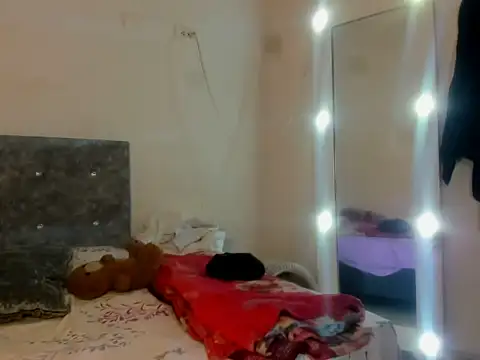 Snapshot of bad_girl_xxx chatting on November 13, 7:18 am bad girl xxx online show from November 13, 7:18 am