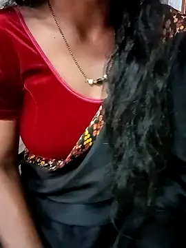 Snapshot of Sravya__ chatting on October 26, 6:30 am Sravya online show from October 26, 6:30 am